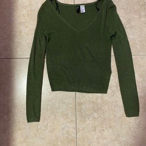 Green long sleeve crop top